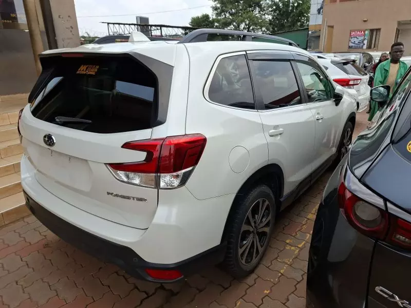 Subaru Forester   - 2014