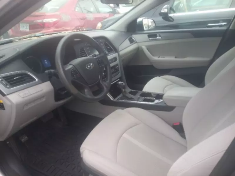 Hyundai Sonata   - 2015
