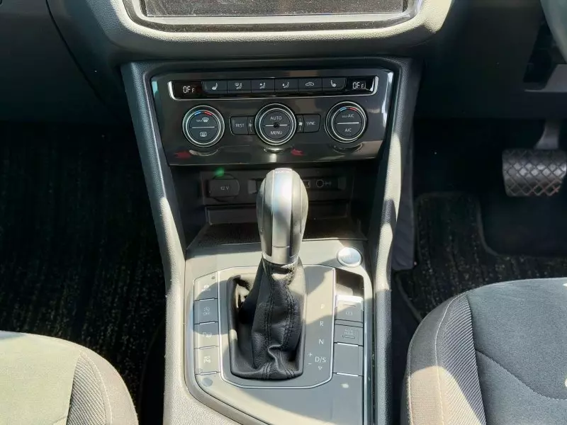 Volkswagen Tiguan   - 2018