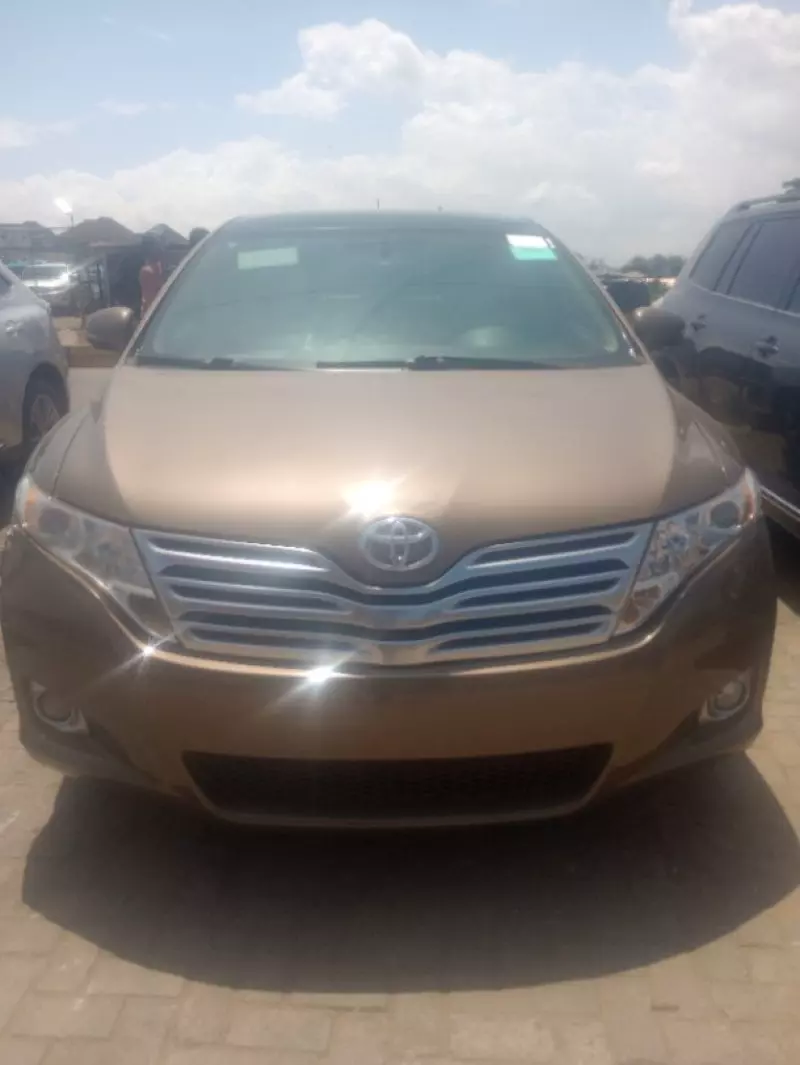Toyota Venza   - 2010