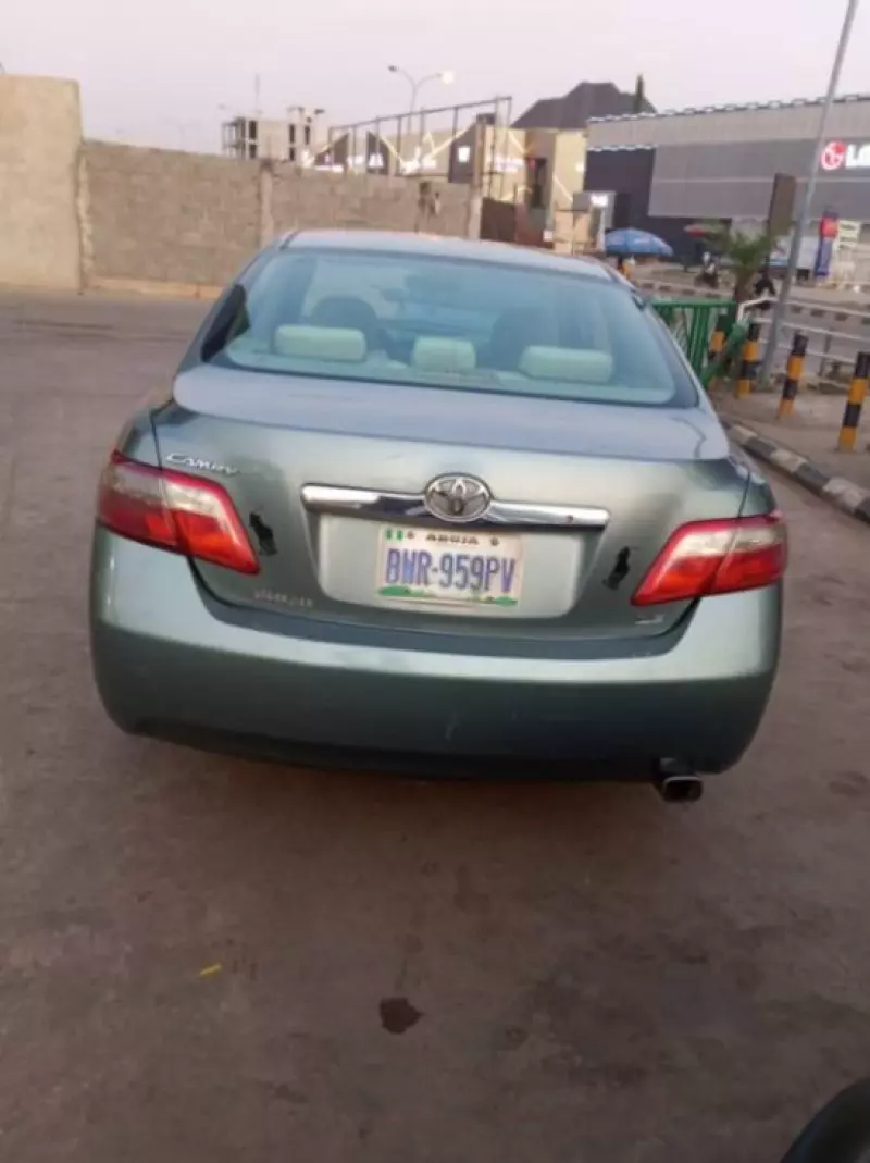 Toyota Camry   - 2007