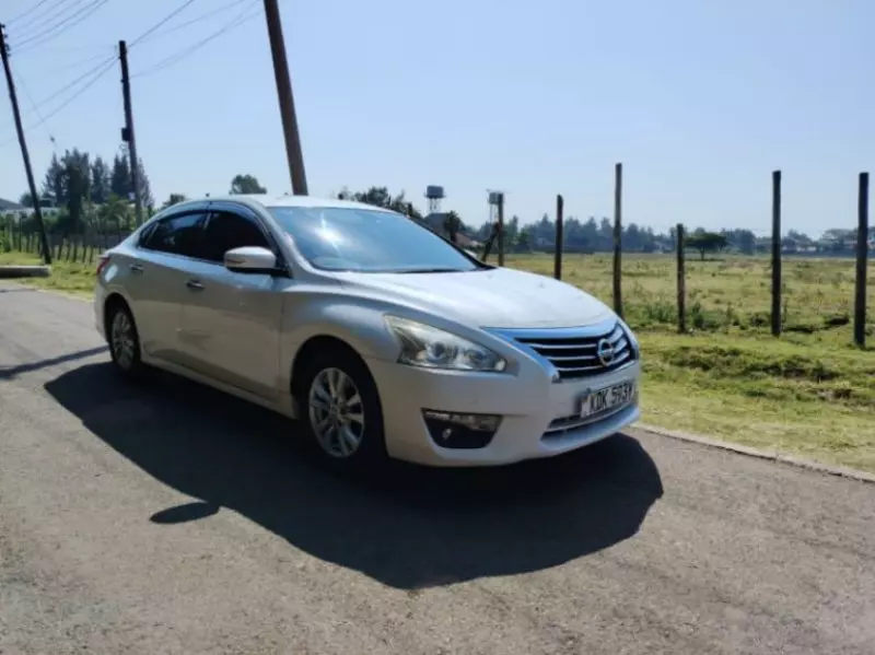Nissan Teana   - 2015