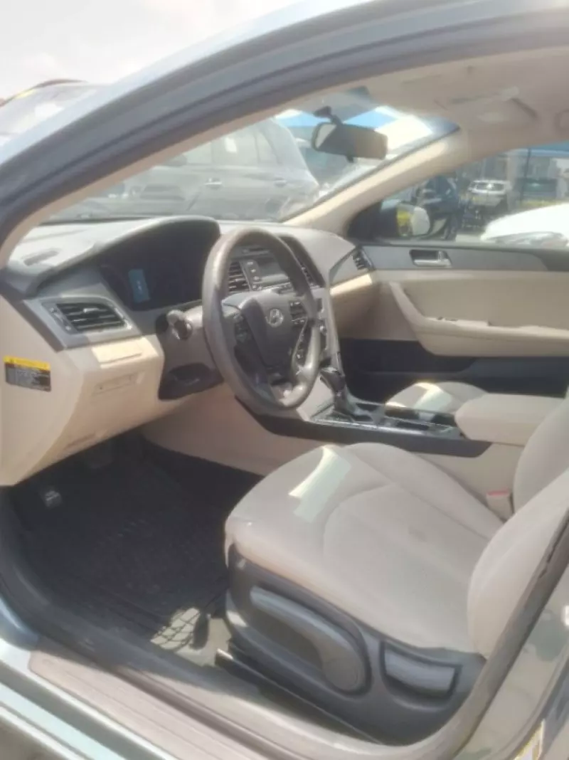 Hyundai Sonata   - 2015