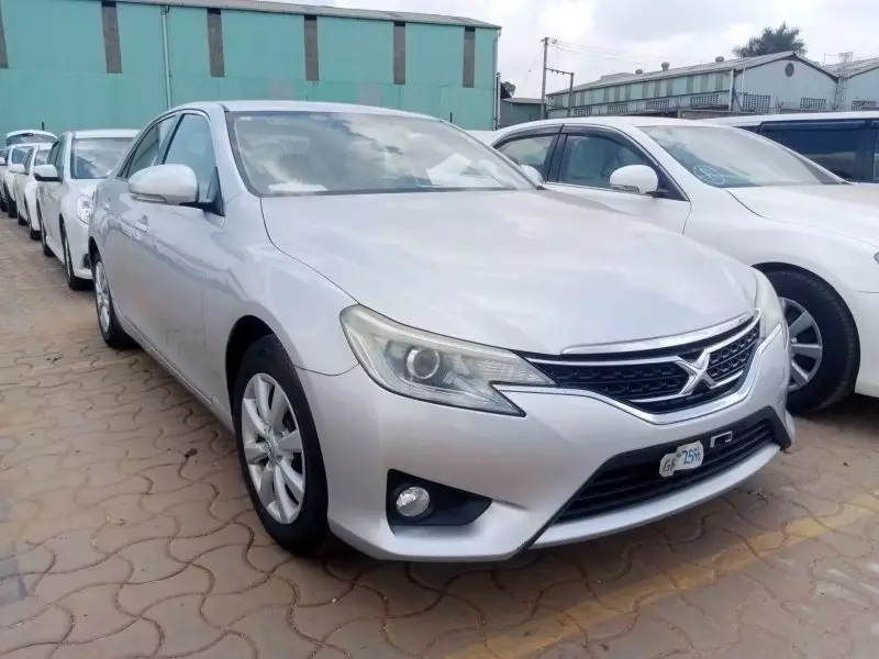 Toyota Mark X   - 2013