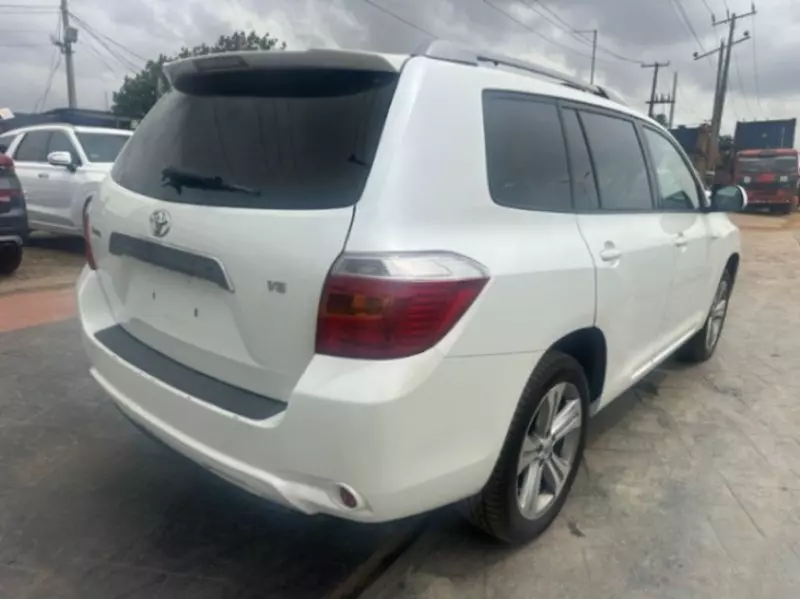 Toyota Highlander   - 2008