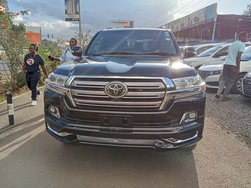 Toyota Landcruiser Prado   - 2017