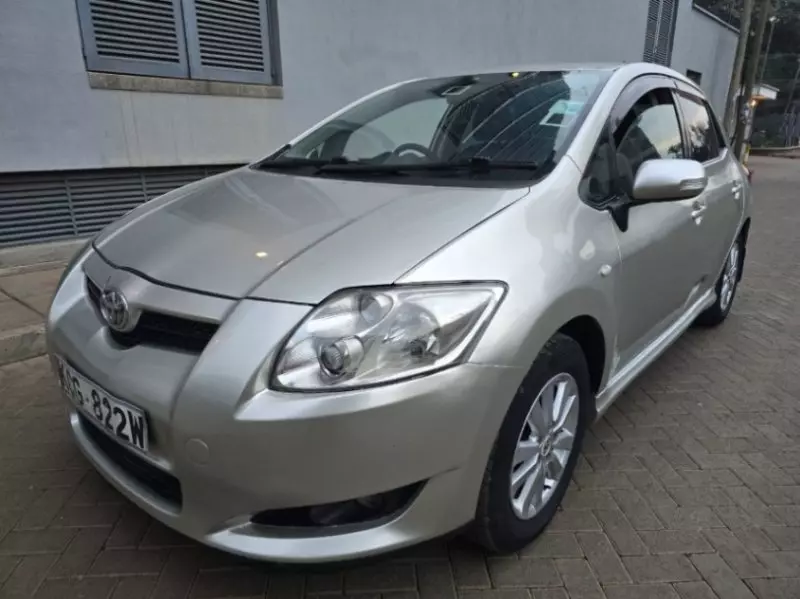 Toyota Auris   - 2008