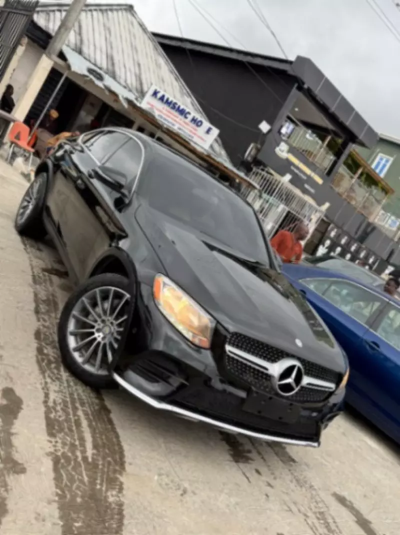 Mercedes-Benz GLC 300   - 2018