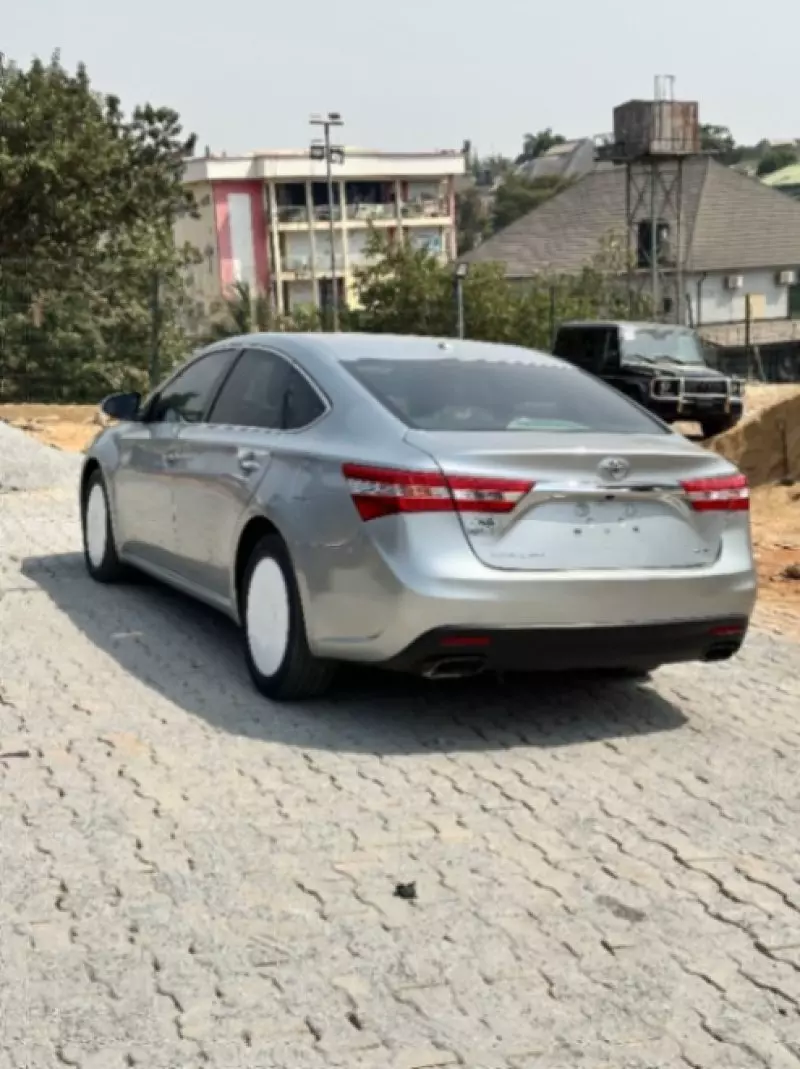 Toyota Avalon