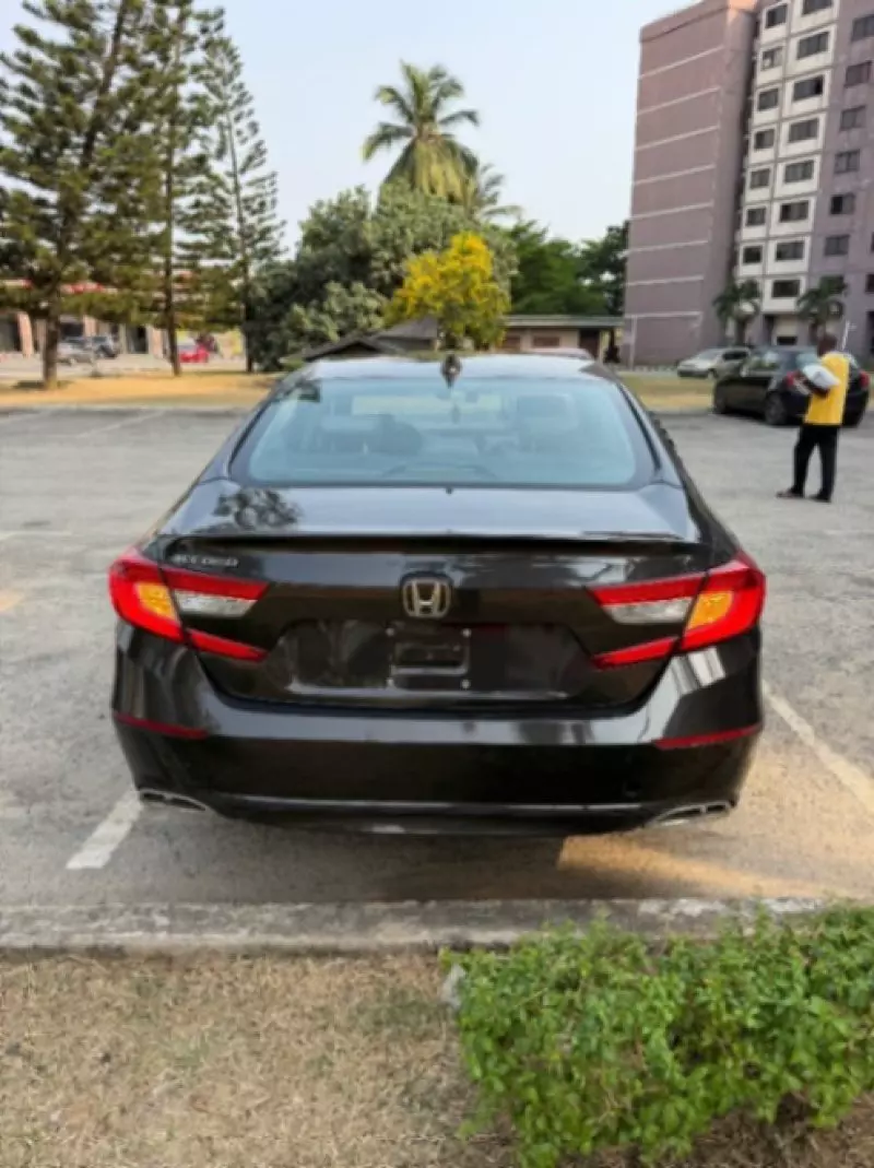 Honda Accord - 2018