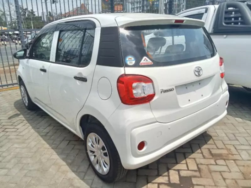 Toyota Passo   - 2018