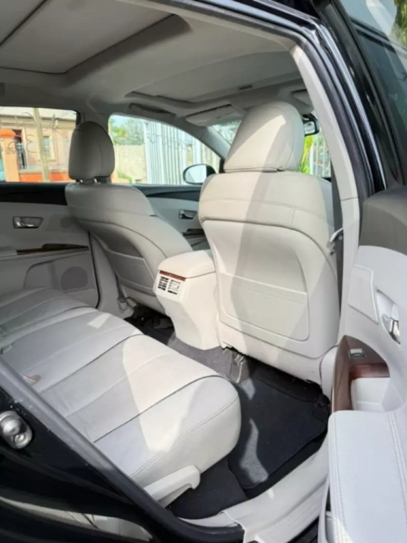 Toyota Venza   - 2010