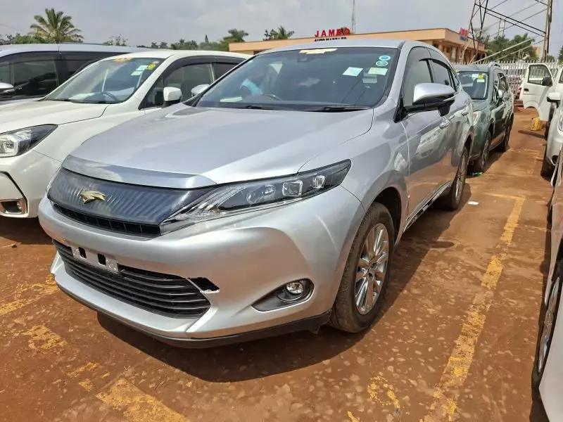 Toyota Harrier - 2017