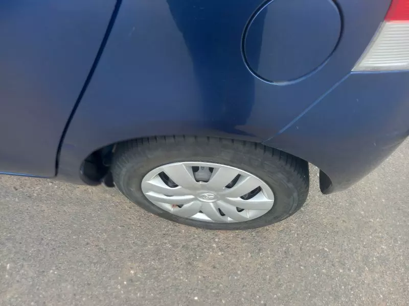 Toyota Vitz   - 2011