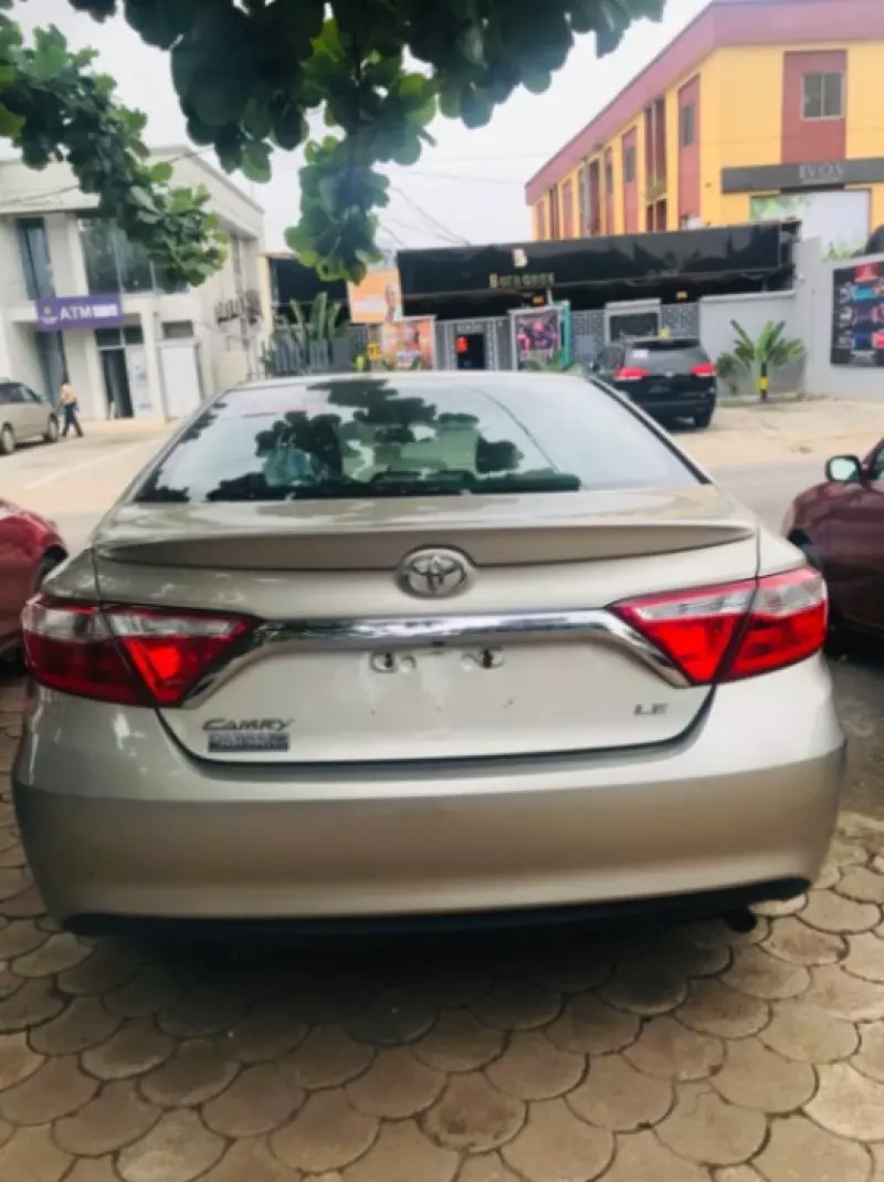 Toyota Camry   - 2015