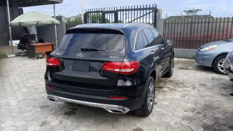 Mercedes-Benz GLC 300   - 2018