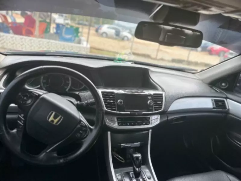 Honda Accord   - 2013