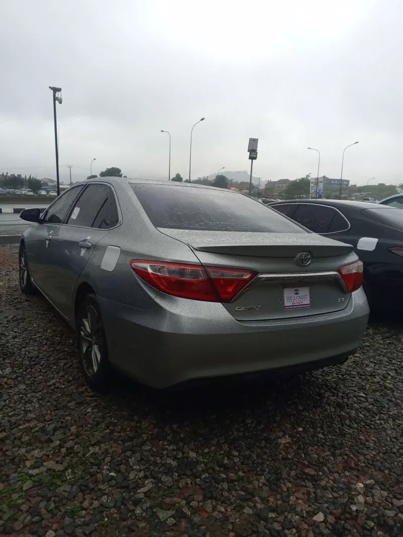Toyota Camry   - 2015