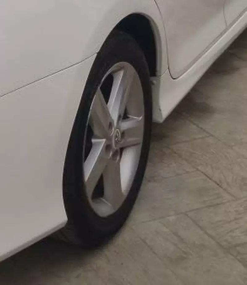 Toyota Camry   - 2012