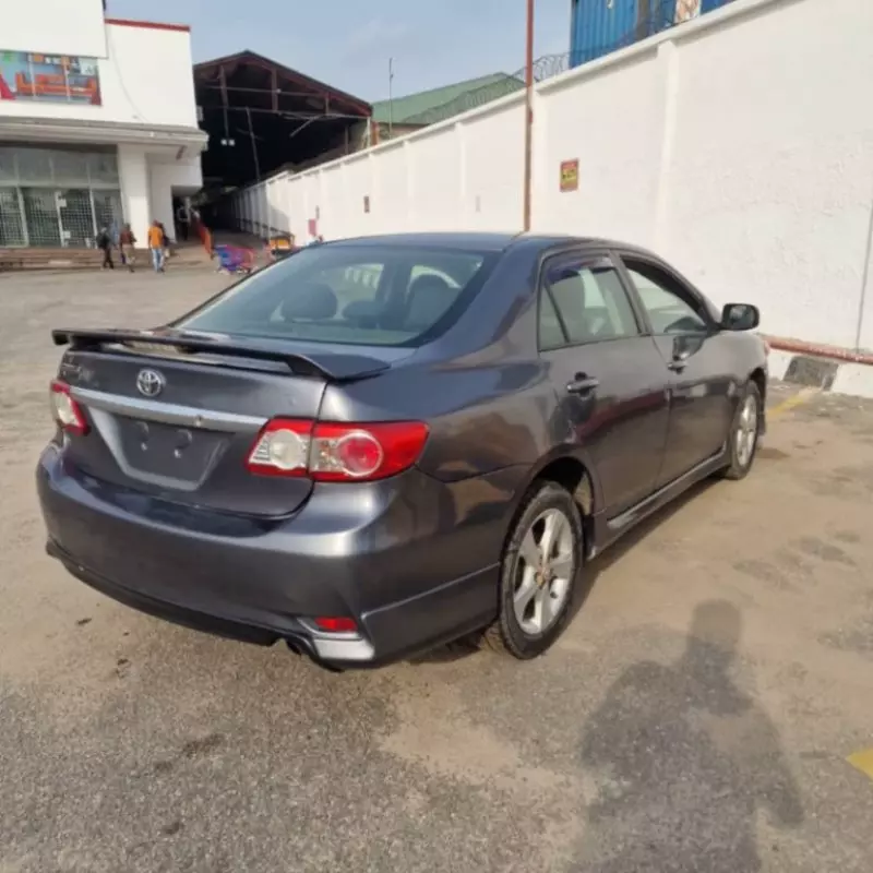 Toyota Corolla   - 2012