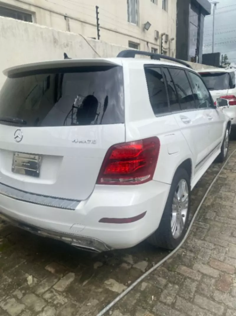 Mercedes-Benz GLK 350   - 2014