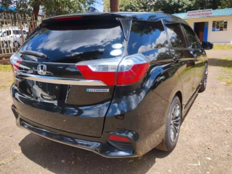 Honda Fit shuttle    - 2018