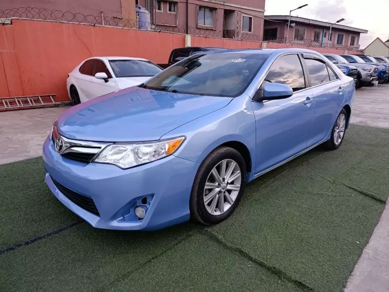Toyota Camry   - 2012