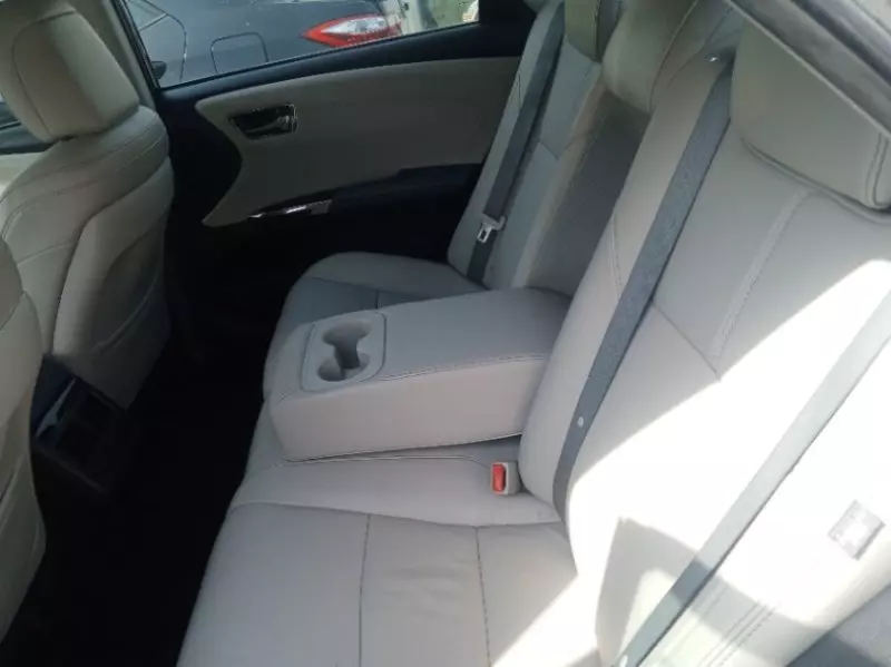 Toyota Avalon   - 2014