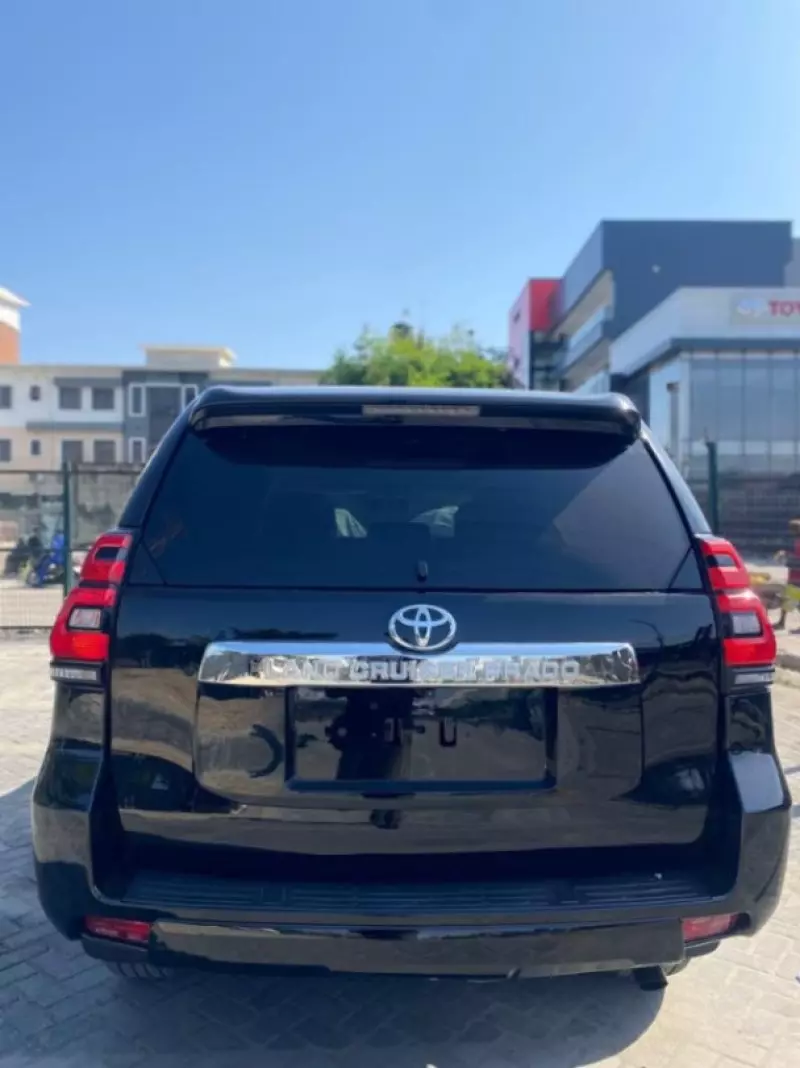 Toyota Landcruiser Prado   - 2013