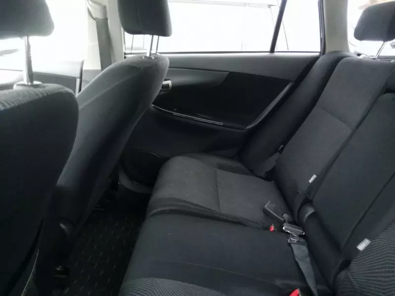 Toyota Fielder    - 2011