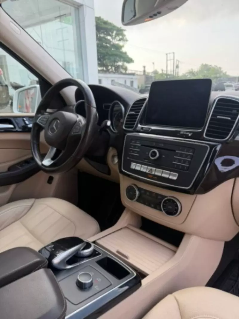 Mercedes-Benz GLE 350