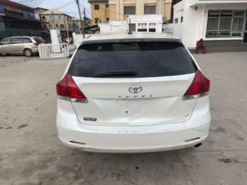 Toyota Venza   - 2014