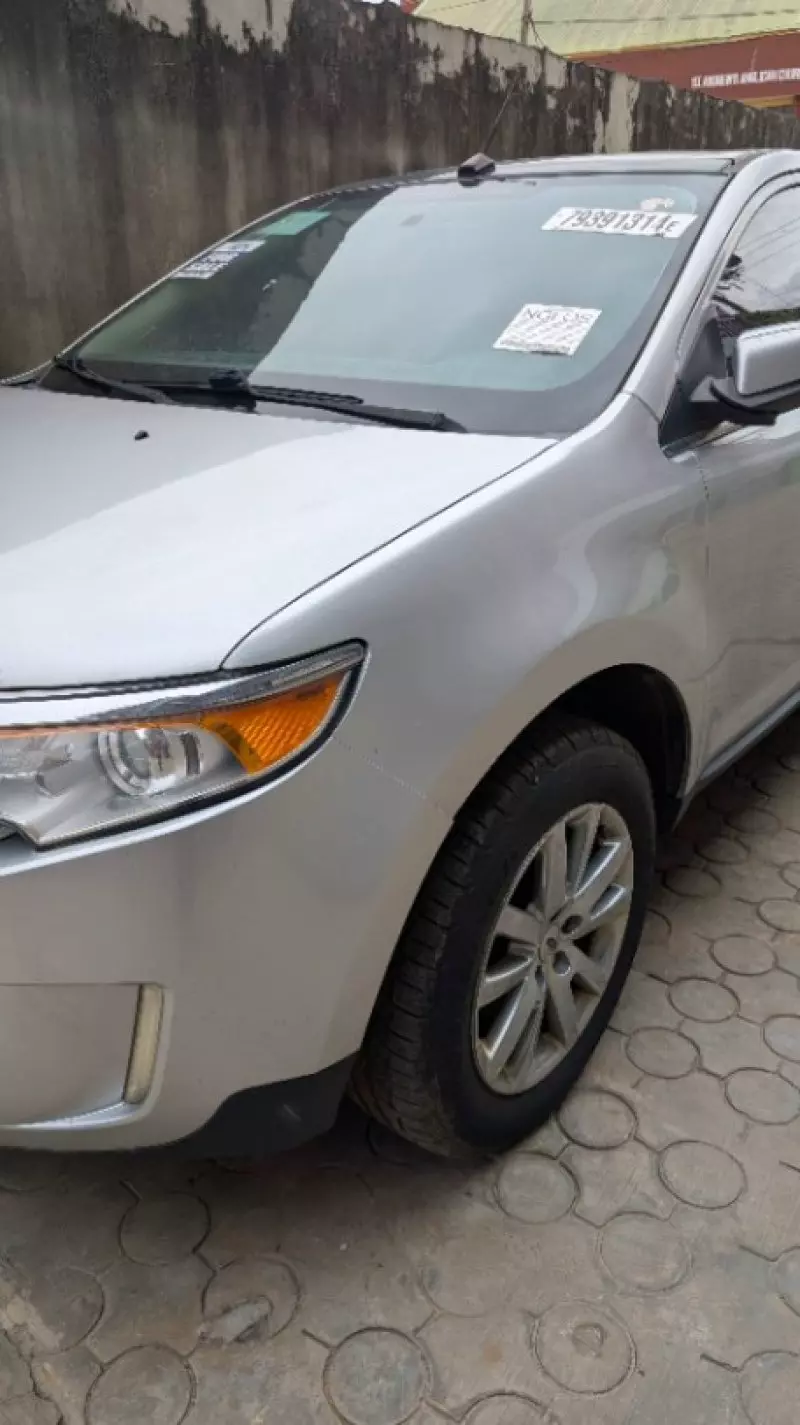 Ford Edge 3.5L    - 2013