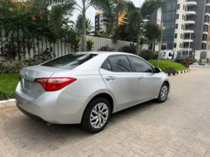 Toyota corolla   - 2018
