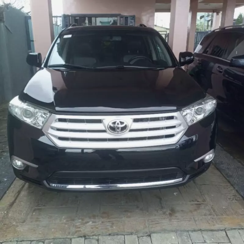 Toyota Highlander   - 2010
