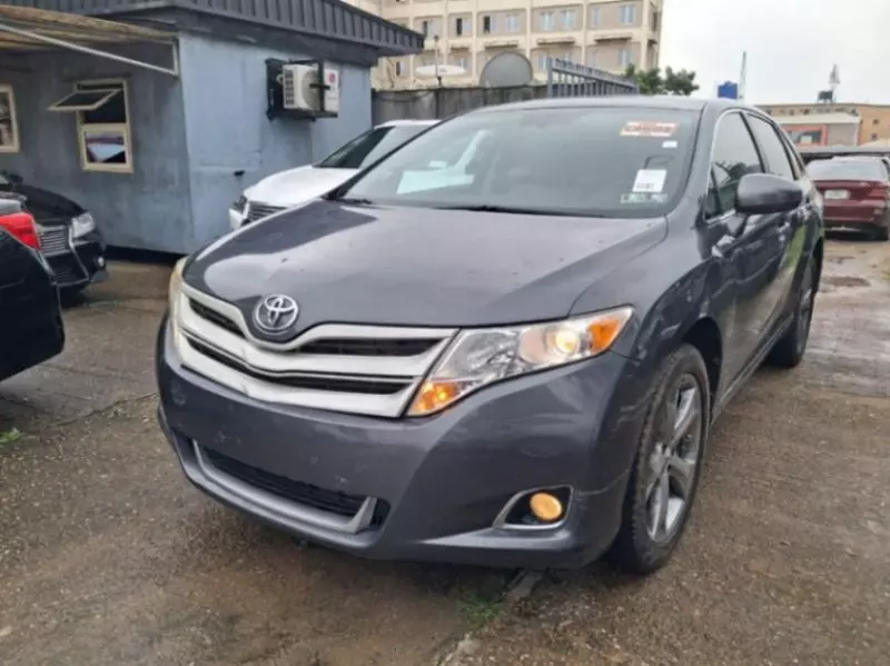 Toyota Venza   - 2010