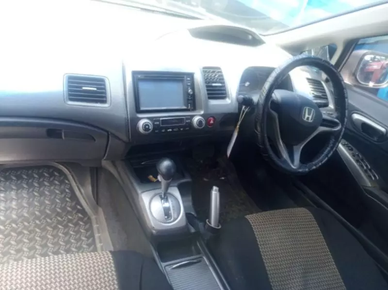 Honda Civic   - 2010