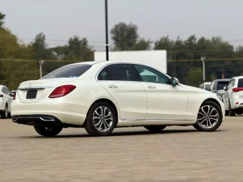 Mercedes-Benz C200   - 2018