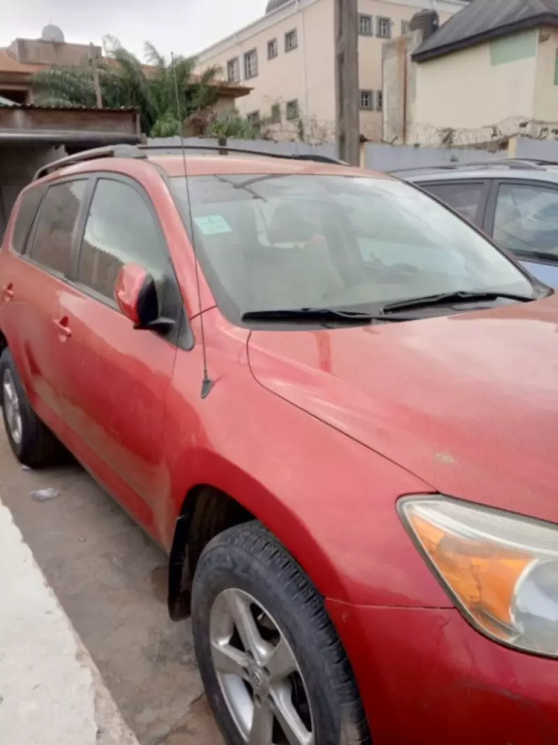 Toyota RAV 4   - 2006