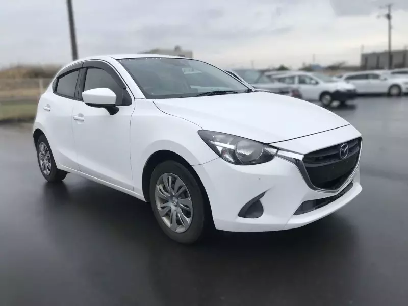 Mazda Demio   - 2017