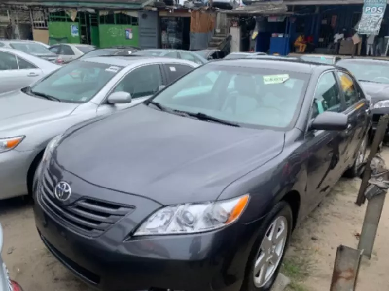 Toyota Camry   - 2007
