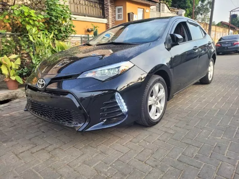 Toyota corolla   - 2017