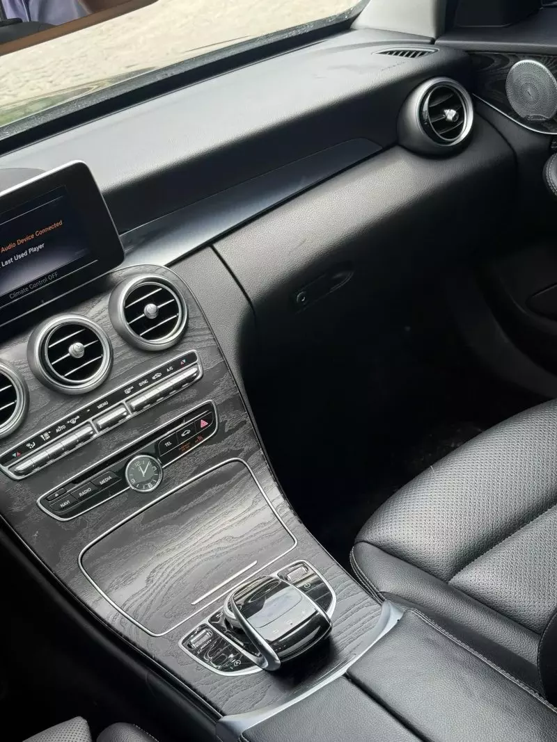 Mercedes-Benz C 300   - 2015