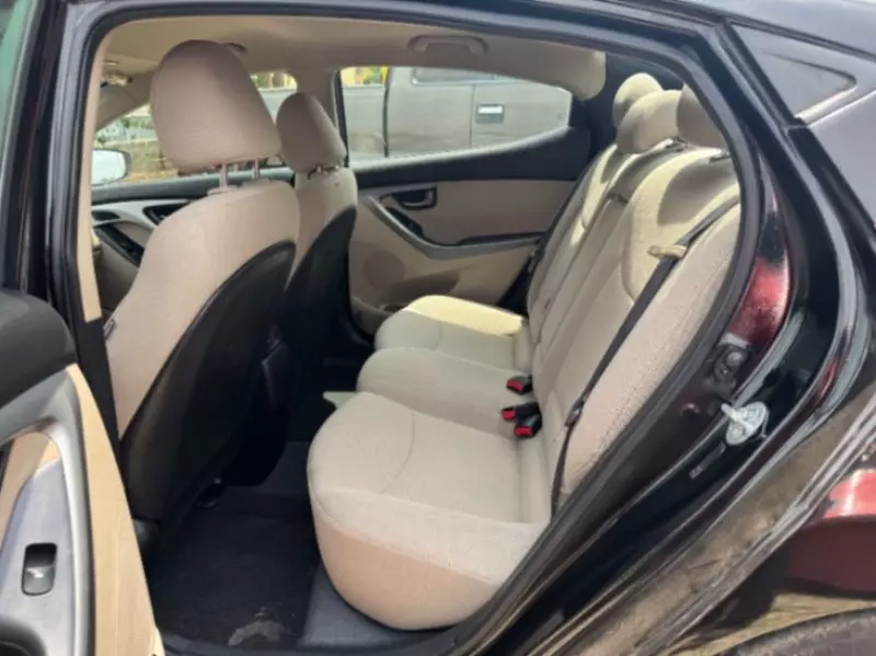 Hyundai Elantra   - 2015