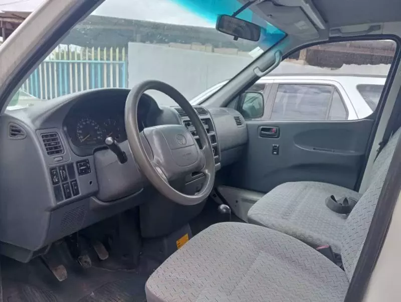 Toyota Hiace   - 2006