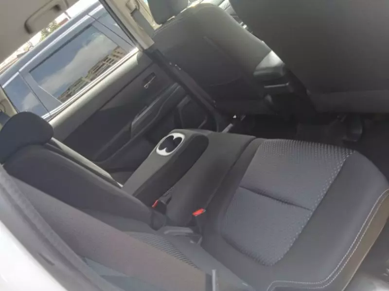 Mitsubishi OUTLANDER   - 2018