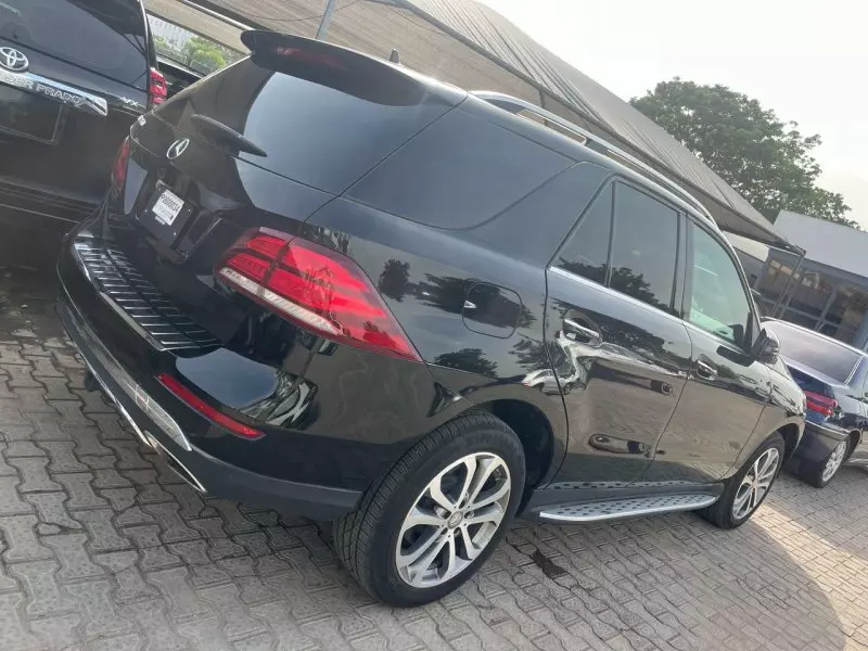 Mercedes-Benz GLE 350   - 2016