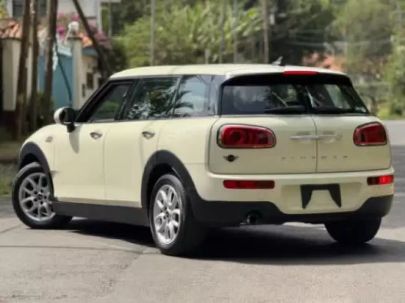 MINI Cooper Clubman