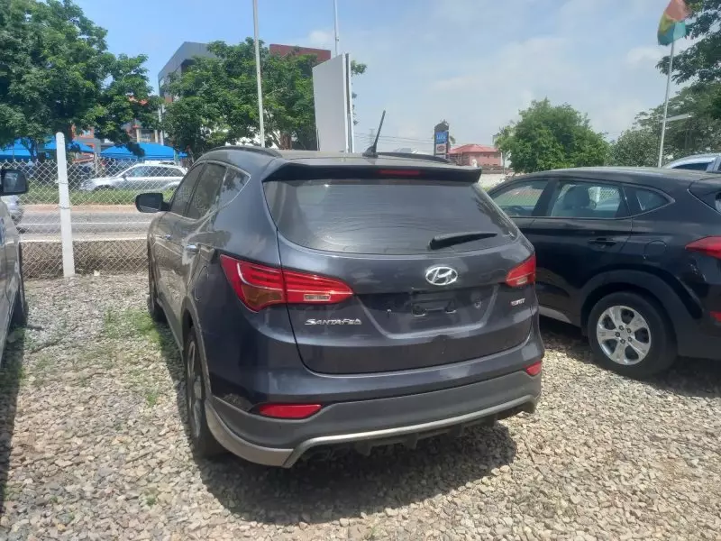 Hyundai Santa Fe   - 2014