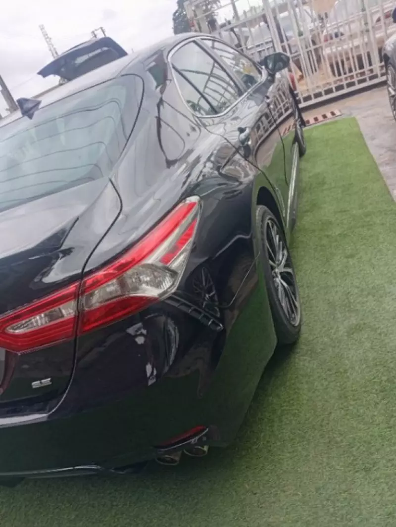 Toyota camry   - 2019